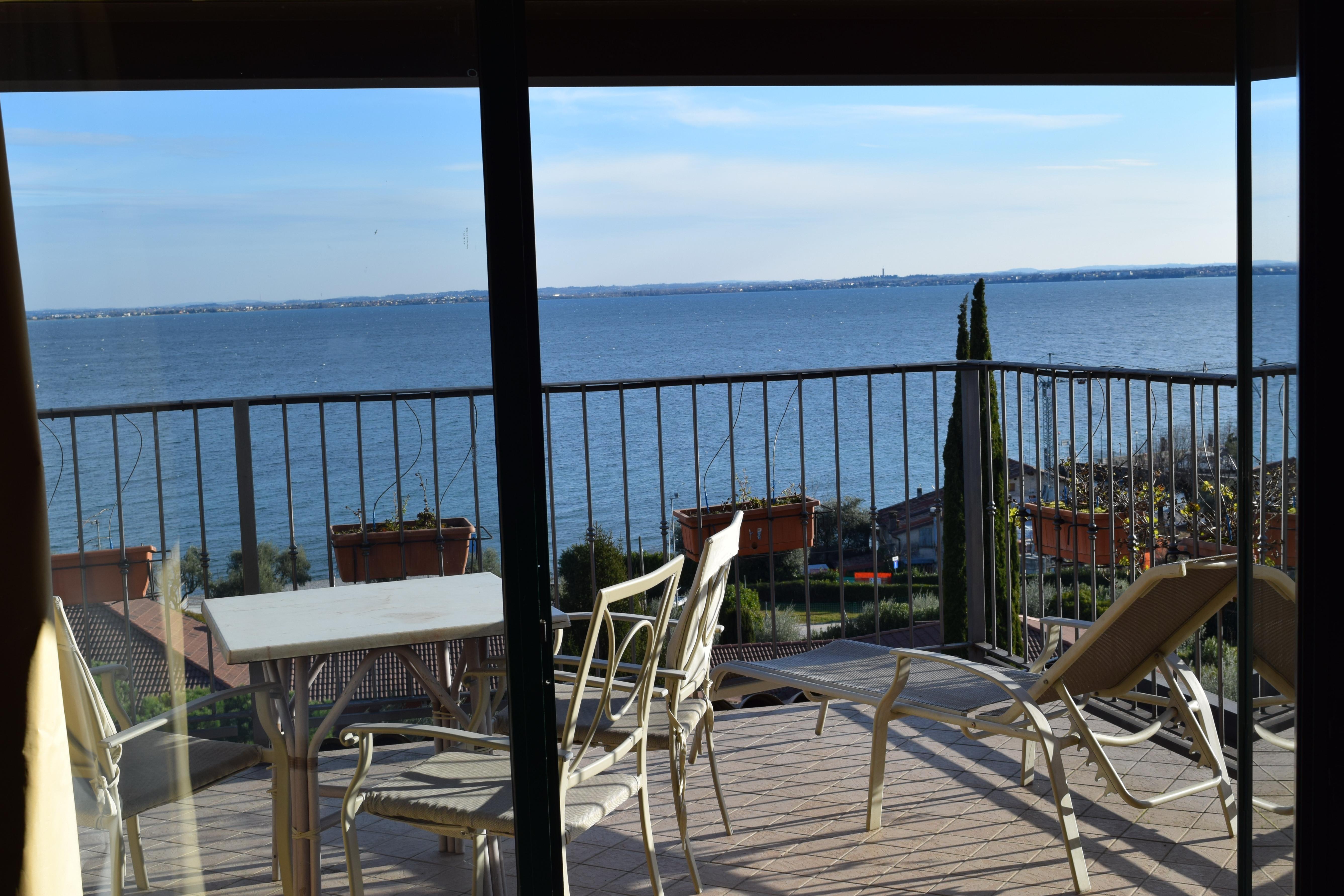 Ahg Riva Del Sole Hotel - Adults Only Moniga del Garda Dış mekan fotoğraf