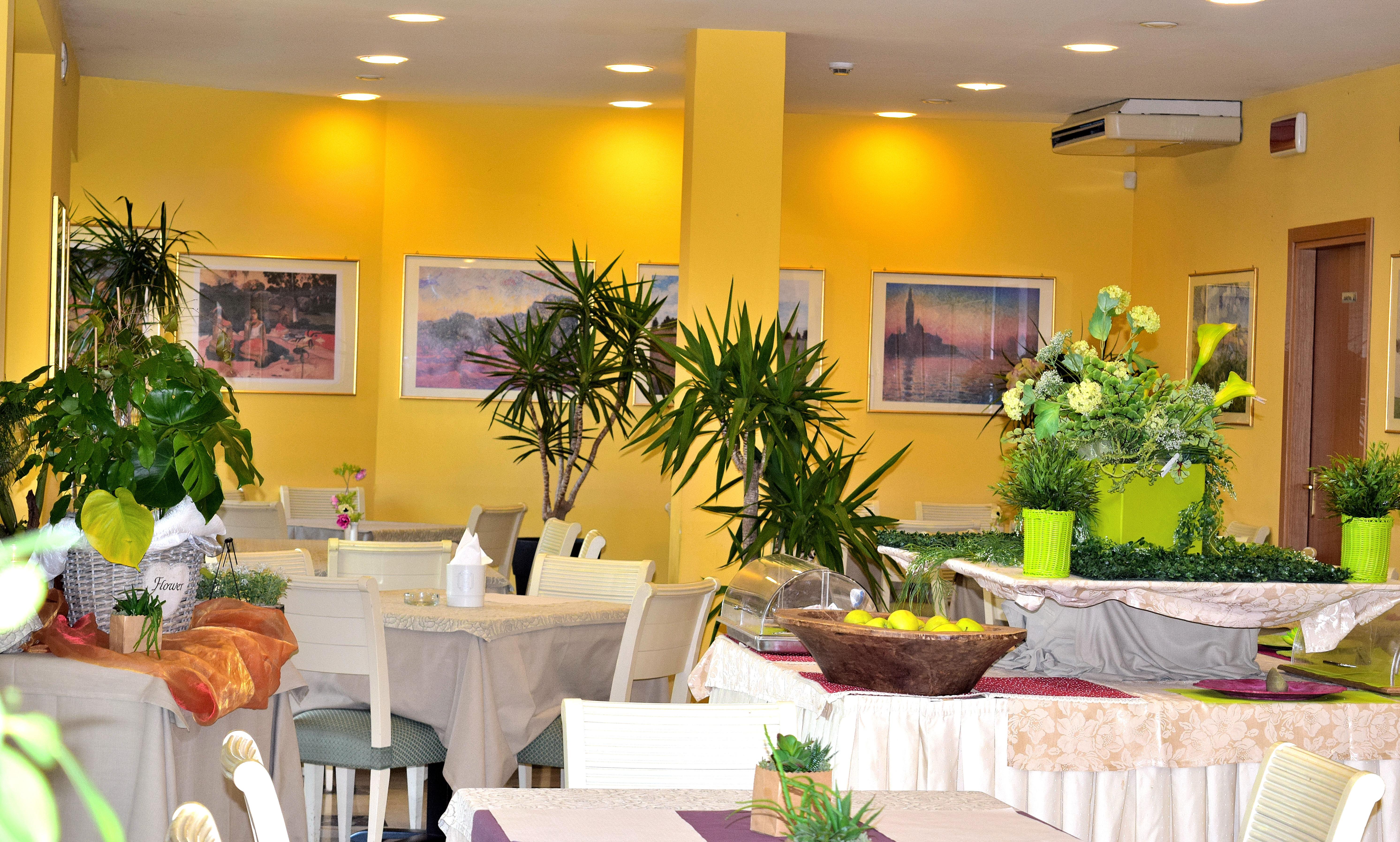 Ahg Riva Del Sole Hotel - Adults Only Moniga del Garda Dış mekan fotoğraf