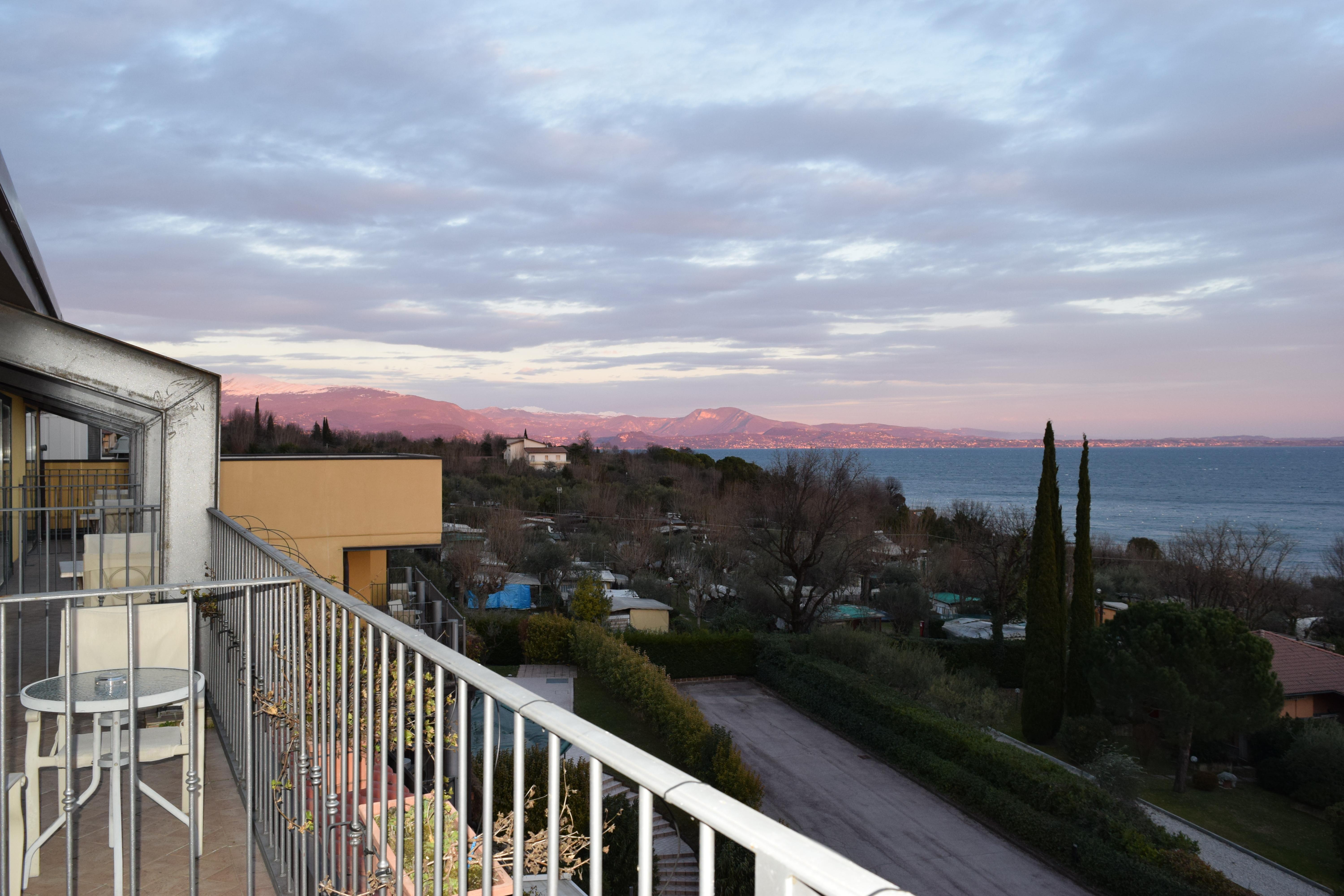 Ahg Riva Del Sole Hotel - Adults Only Moniga del Garda Dış mekan fotoğraf
