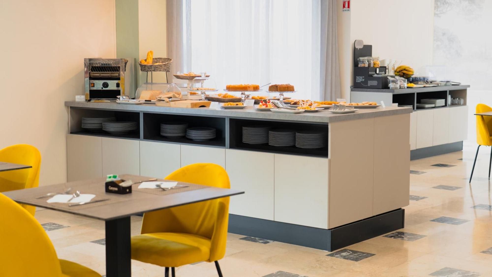 Ahg Riva Del Sole Hotel - Adults Only Moniga del Garda Dış mekan fotoğraf